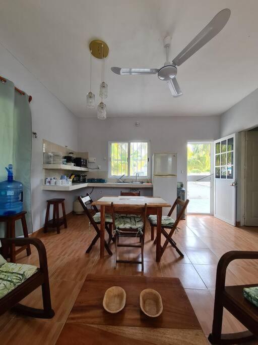 Casa Perla Marina, Pequena Casa Frente A La Playa. Apartman El Cuyo Kültér fotó