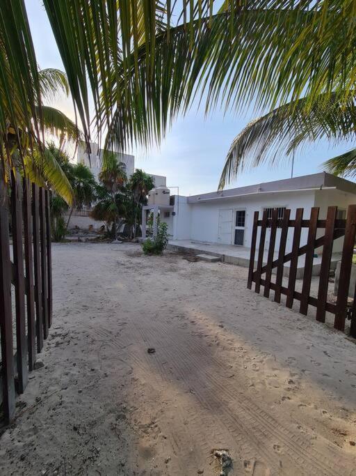 Casa Perla Marina, Pequena Casa Frente A La Playa. Apartman El Cuyo Kültér fotó